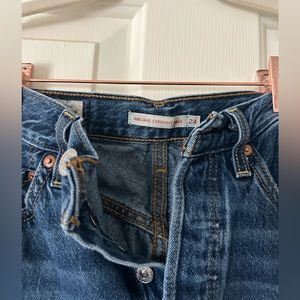 Levi’s Ribcage jeans